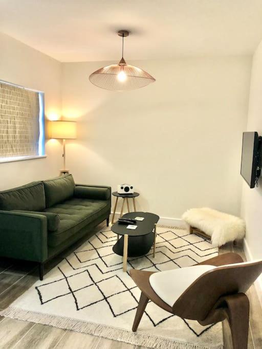 Linden Suite Goring Luaran gambar
